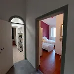 לינה וארוחת בוקר La Casa Dolce Far Niente